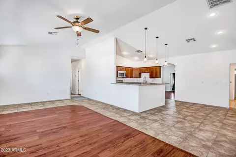 2209 E Vista Dr, Phoenix, AZ 85022 photo 10