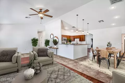 2209 E Vista Dr, Phoenix, AZ 85022 photo 6