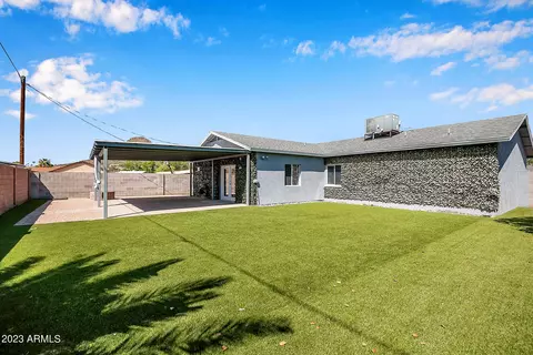 2209 E Vista Dr, Phoenix, AZ 85022