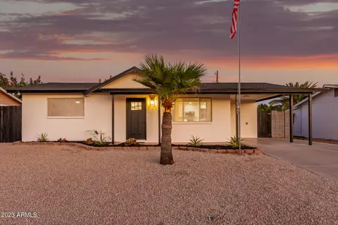 1061 S Lawther Dr, Apache Junction, AZ 85120
