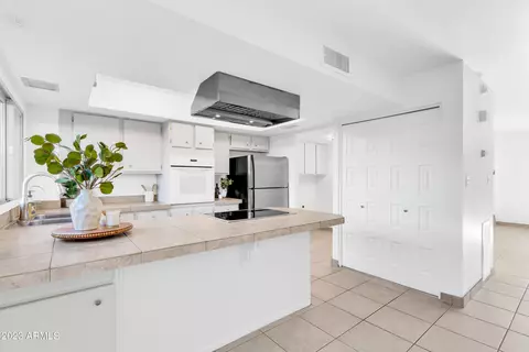 1617 Ellis Dr, Tempe, AZ 85282 photo 12
