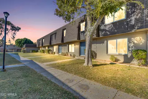 1617 Ellis Dr, Tempe, AZ 85282 photo 2