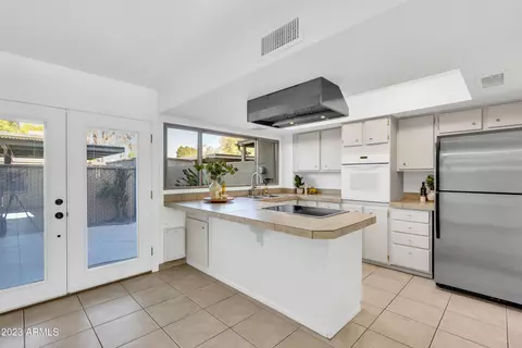1617 Ellis Dr, Tempe, AZ 85282 photo 14