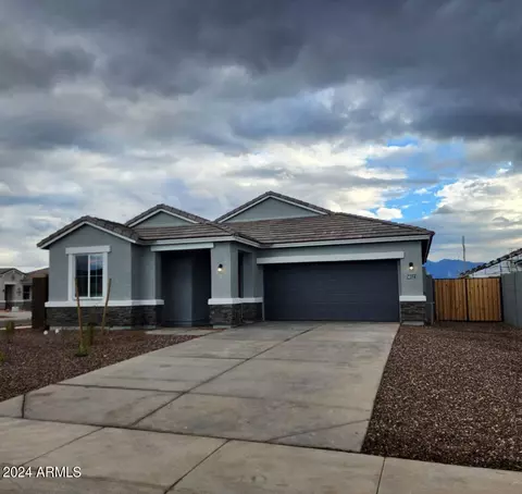 10323 W Wier Ave, Tolleson, AZ 85353