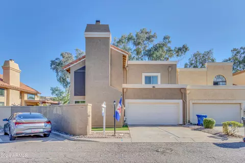 2061 N Sunset Dr, Chandler, AZ 85225