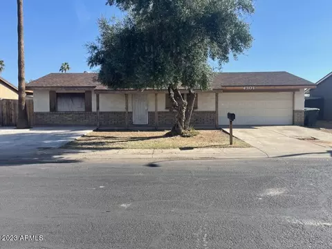 4301 N 82nd Dr N, Phoenix, AZ 85033