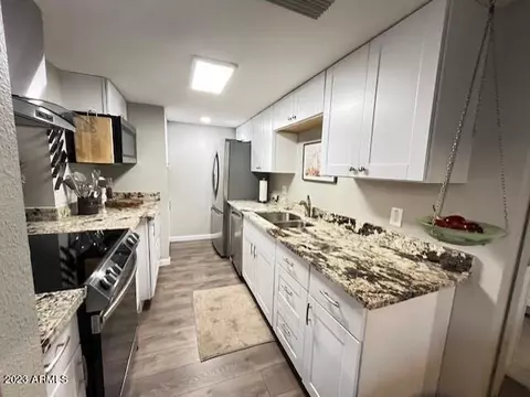 1207 E Lawrence Ln, Phoenix, AZ 85020 photo 11