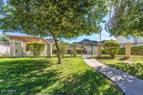1207 E Lawrence Ln, Phoenix, AZ 85020 photo 5