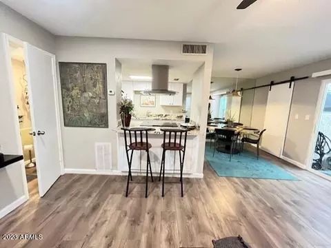 1207 E Lawrence Ln, Phoenix, AZ 85020 photo 8