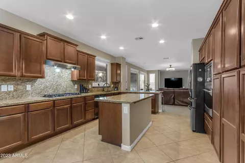 Kitchen - 3517 E Fandango Dr, Gilbert, AZ 85298 photo 3 of 7