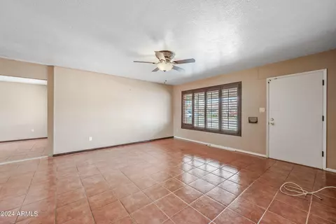 3933 W Cavalier Dr, Phoenix, AZ 85019 photo 3