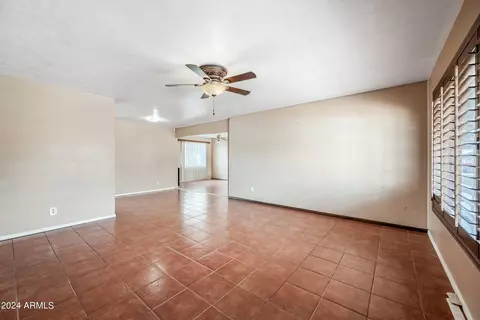 3933 W Cavalier Dr, Phoenix, AZ 85019 photo 2