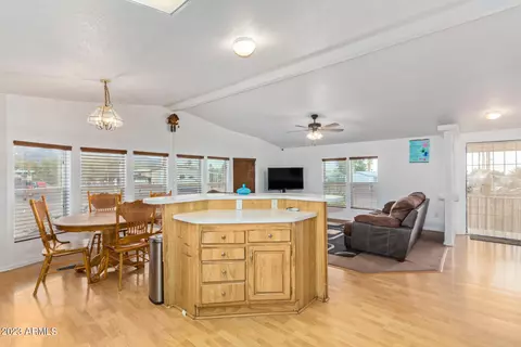 1972 S Mariposa Rd, Apache Junction, AZ 85119 photo 9