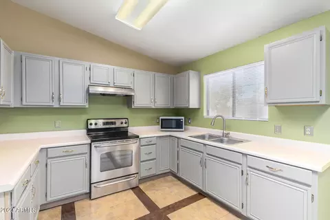1923 S Buena Vista Dr, Apache Junction, AZ 85120 photo 8
