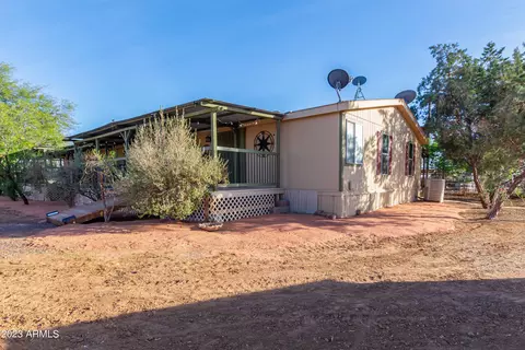 219 E Cloud Rd, Phoenix, AZ 85086 photo 2