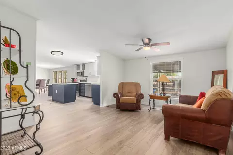 219 E Cloud Rd, Phoenix, AZ 85086 photo 6