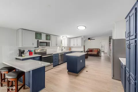 219 E Cloud Rd, Phoenix, AZ 85086 photo 13