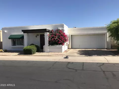930 E Villa Rita Dr, Phoenix, AZ 85022