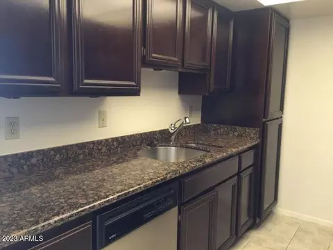 930 E Villa Rita Dr, Phoenix, AZ 85022 photo 3