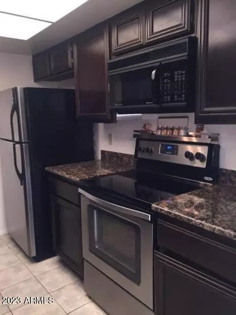 930 E Villa Rita Dr, Phoenix, AZ 85022 photo 4