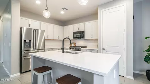 4141 E Jones St, Gilbert, AZ 85295 photo 2