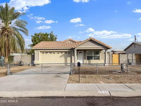 2930 E Chipman Rd, Phoenix, AZ 85040