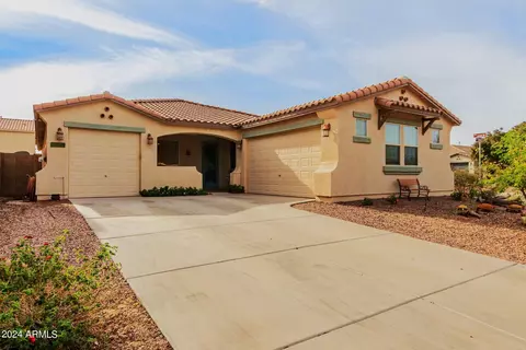 42595 W Chimayo Dr, Maricopa, AZ 85138
