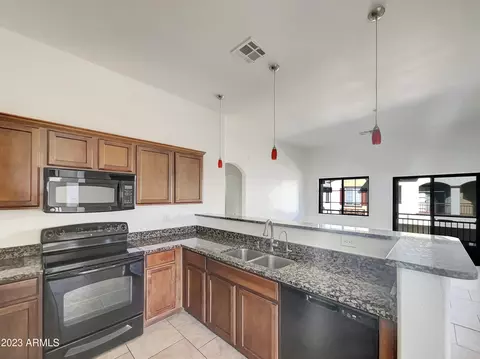2725 E Mine Creek Rd #2078, Phoenix, AZ 85024