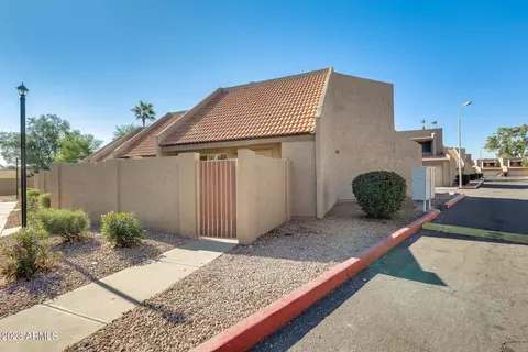 7323 N 43rd Ln, Glendale, AZ 85301