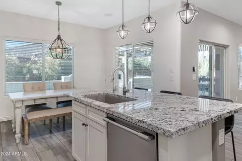 Kitchen - 2744 E Gillcrest Rd, Gilbert, AZ 85298 photo 5 of 6