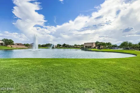View/Area - 2744 E Gillcrest Rd, Gilbert, AZ 85298 photo 3 of 11