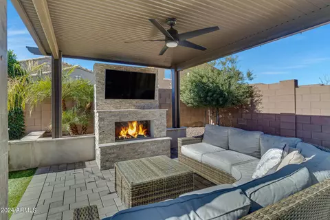 Exterior - 2744 E Gillcrest Rd, Gilbert, AZ 85298 photo 6 of 24
