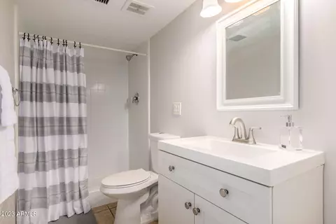 3230 E Pinchot Ave #5, Phoenix, AZ 85018 photo 10