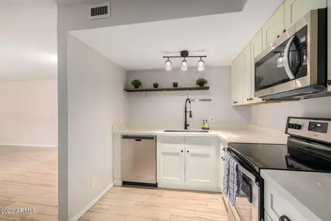 3230 E Pinchot Ave #5, Phoenix, AZ 85018 photo 4