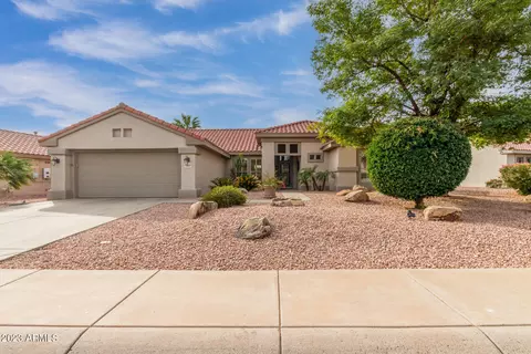 15651 W Patagonia Way, Surprise, AZ 85374