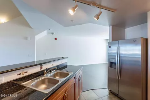 Kitchen - 1920 E Bell Rd #1009, Phoenix, AZ 85022 photo 3 of 4