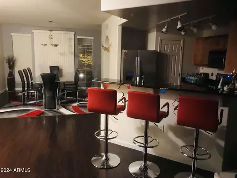Living - 1920 E Bell Rd #1009, Phoenix, AZ 85022 photo 2 of 5