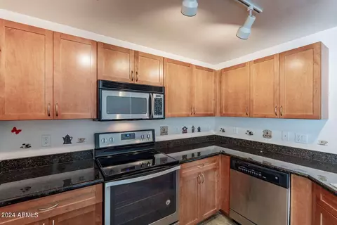 Kitchen - 1920 E Bell Rd #1009, Phoenix, AZ 85022 photo 2 of 4
