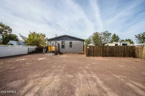 1250 S Lawson Dr, Apache Junction, AZ 85120