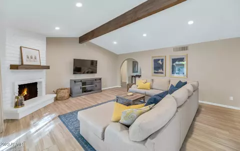 1033 E Wagon Wheel Dr, Phoenix, AZ 85020 photo 5
