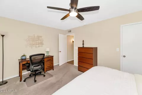 1033 E Wagon Wheel Dr, Phoenix, AZ 85020 photo 16