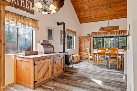2014 Bird Ln, Overgaard, AZ 85933 photo 11