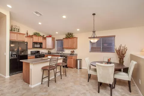 2439 E Dust Devil Dr, Phoenix, AZ 85024 photo 10