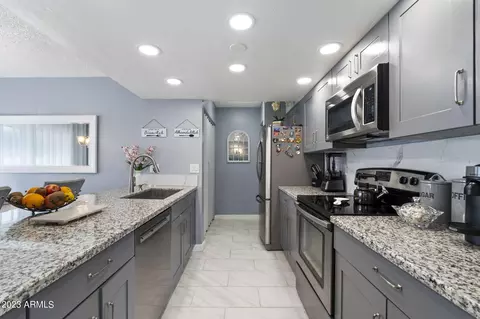 8005 N 32nd Dr #4, Phoenix, AZ 85051