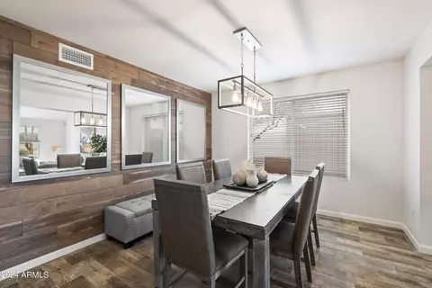 Dining - 4526 E Grandview Rd, Phoenix, AZ 85032 photo 2 of 2