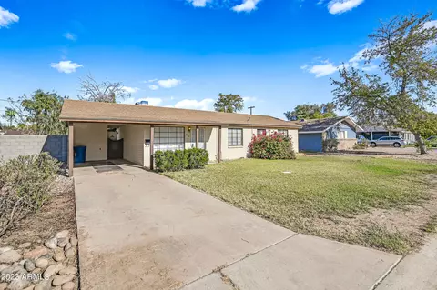 814 W Romo Jones St, Tempe, AZ 85281