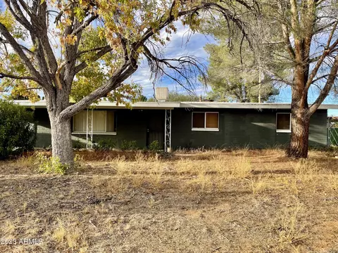 35 E Cargil Dr, Sierra Vista, AZ 85635