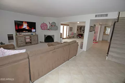 1914 E Medlock Dr, Phoenix, AZ 85016 photo 4