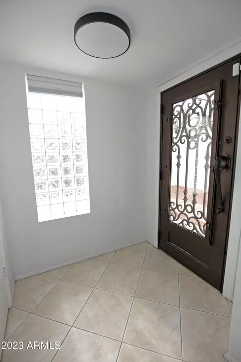 1914 E Medlock Dr, Phoenix, AZ 85016 photo 3