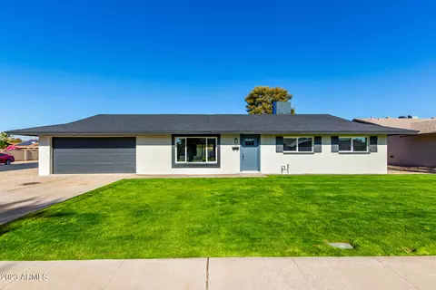 3420 W Gelding Dr, Phoenix, AZ 85053
